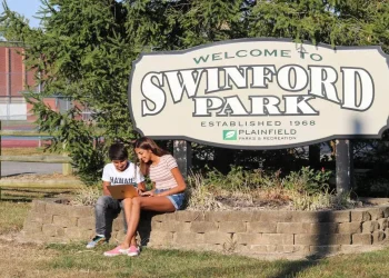 Community_Plainfield_Kids on Laptop in Swinford Park_Diverse.jpg